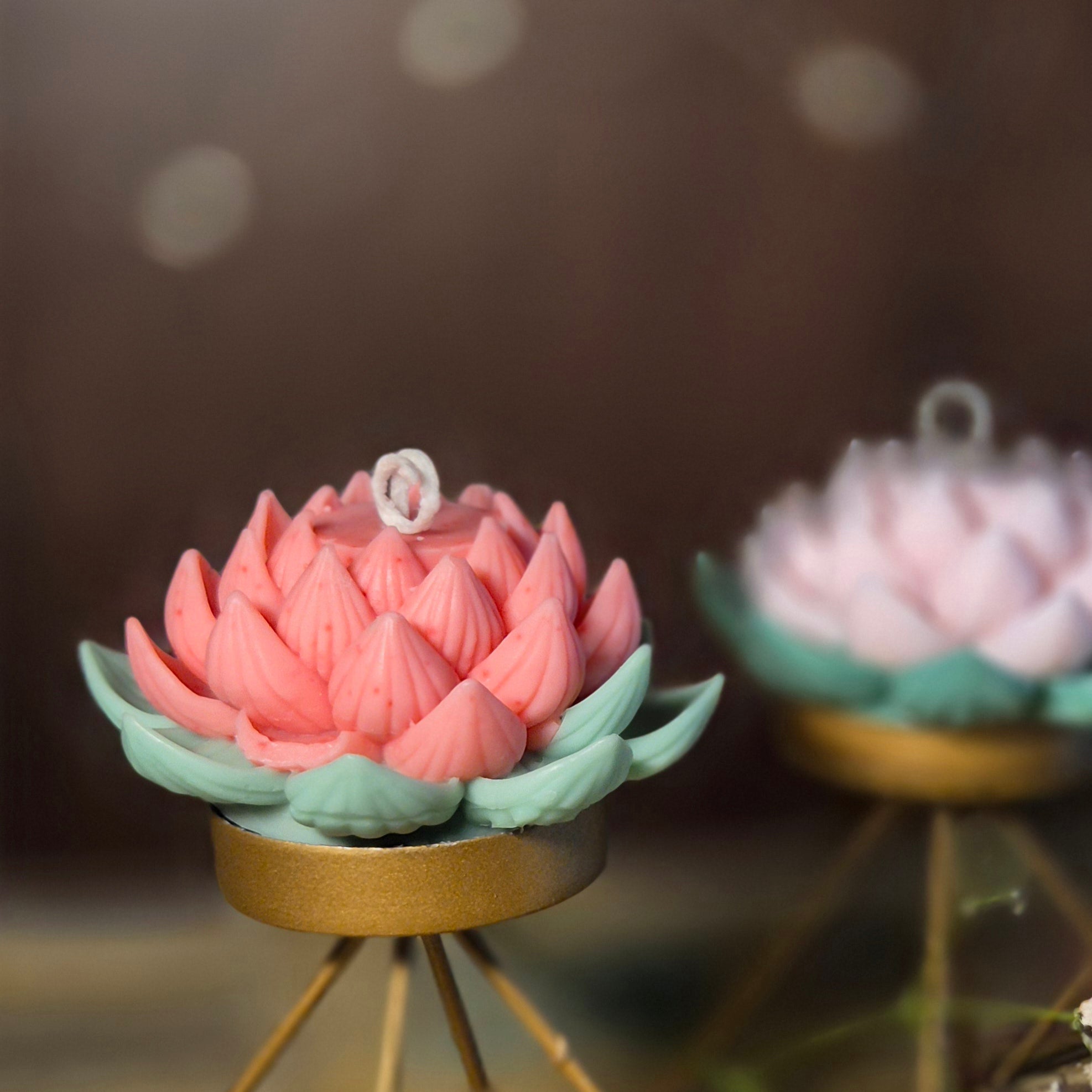 Lotus Candle
