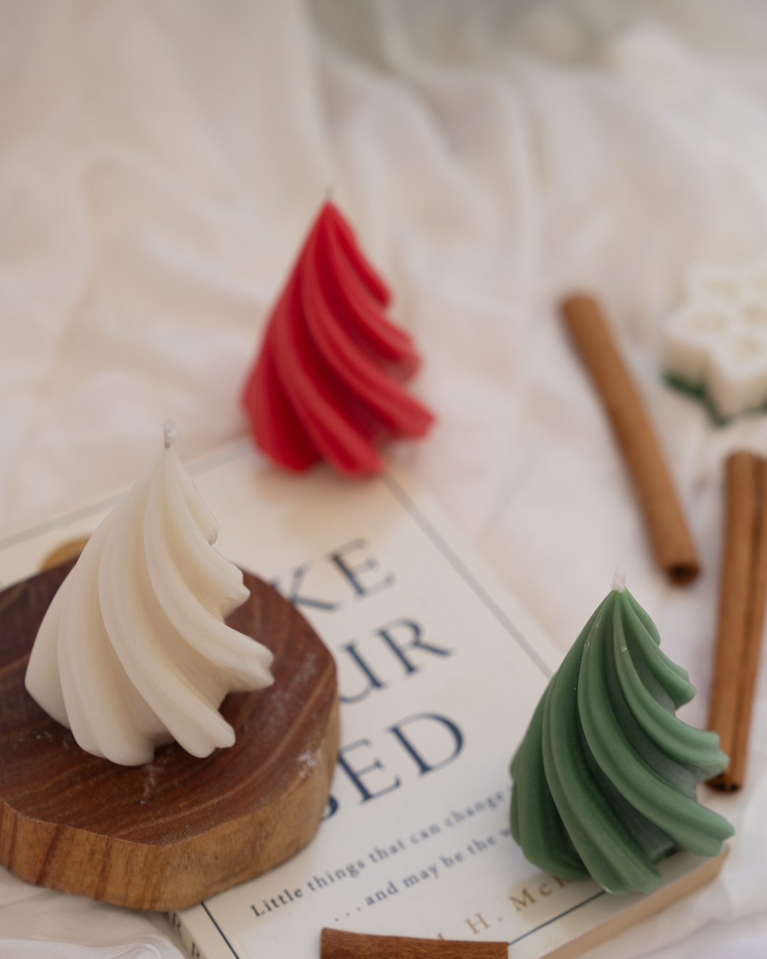 CHRISTMAS CANDLES