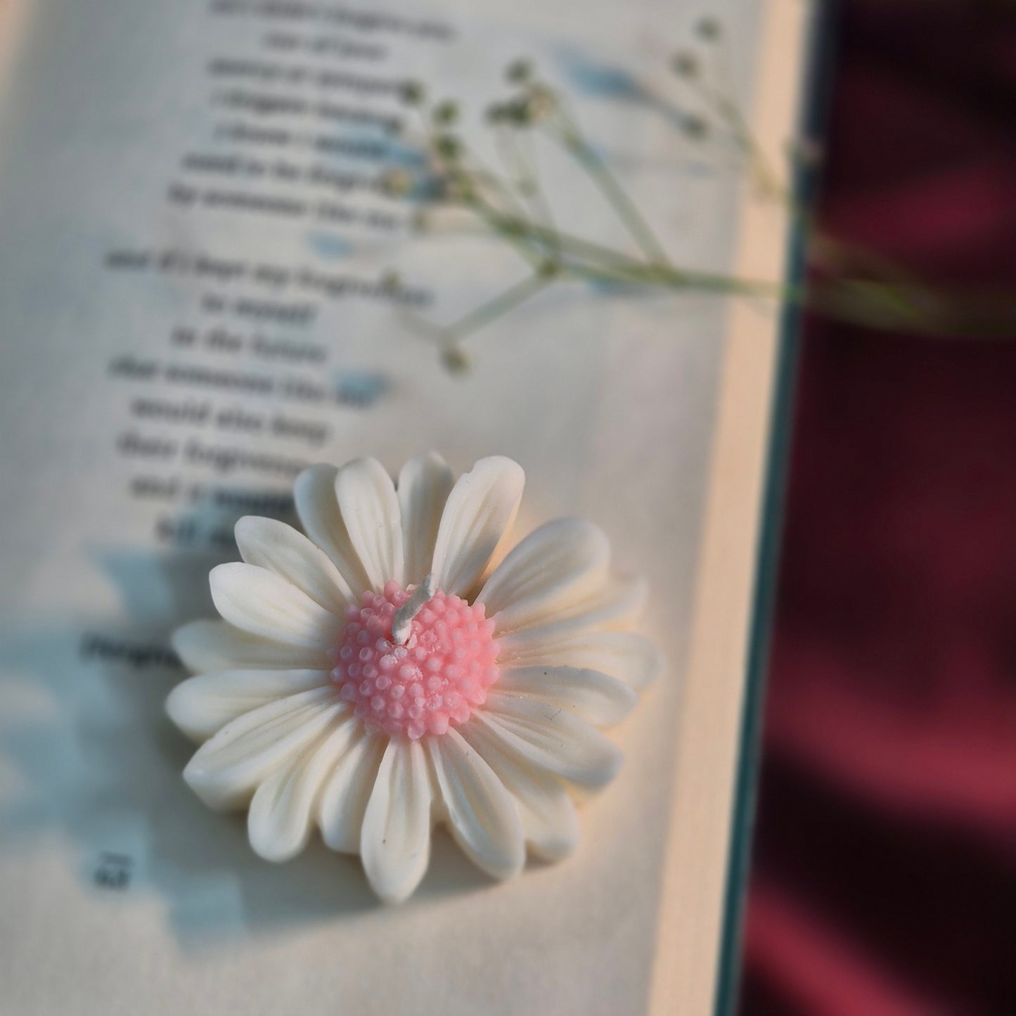 Daisy Candle