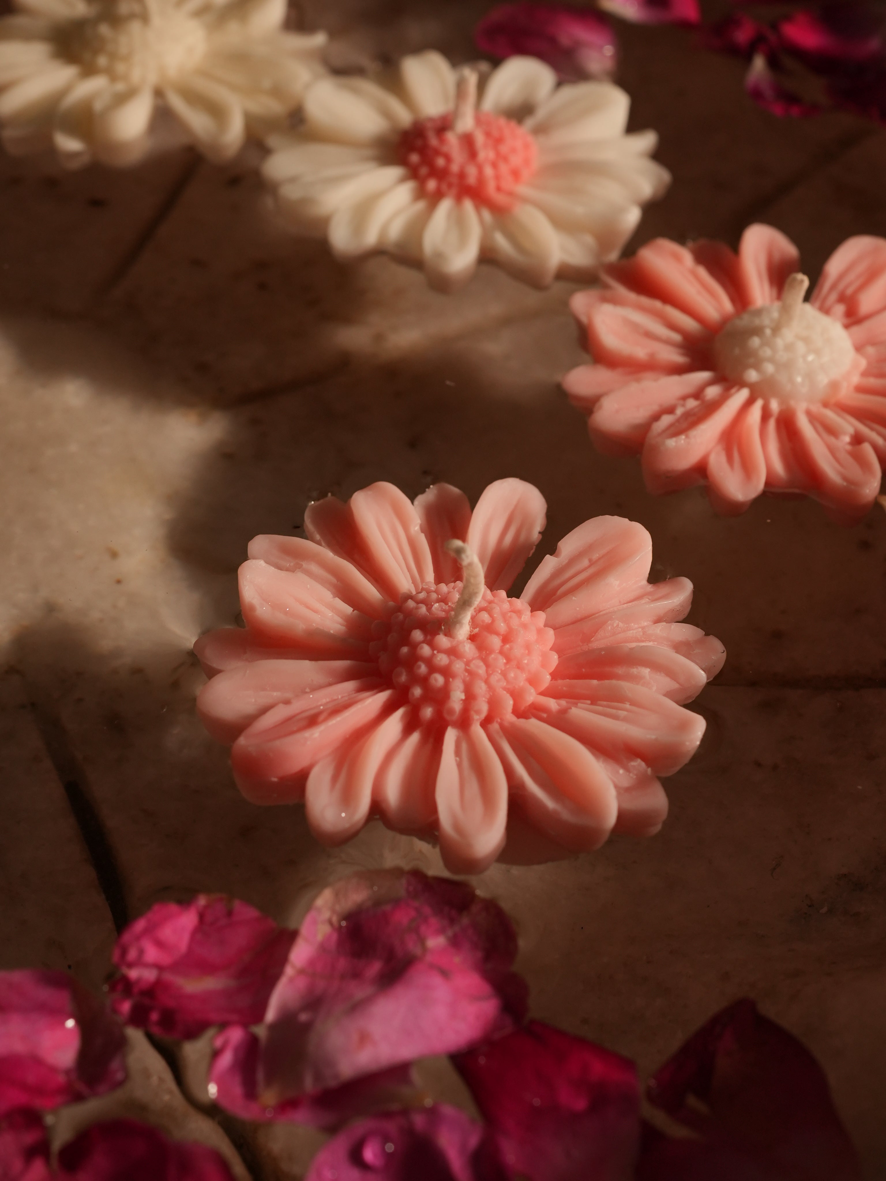 Daisy Candle