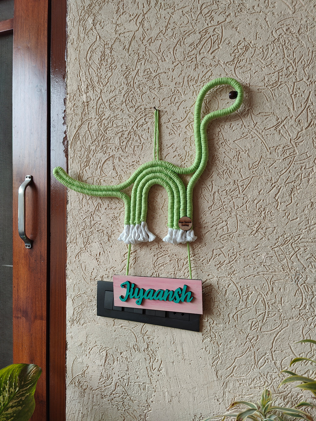 Macrame Dinosaur - Nameboard