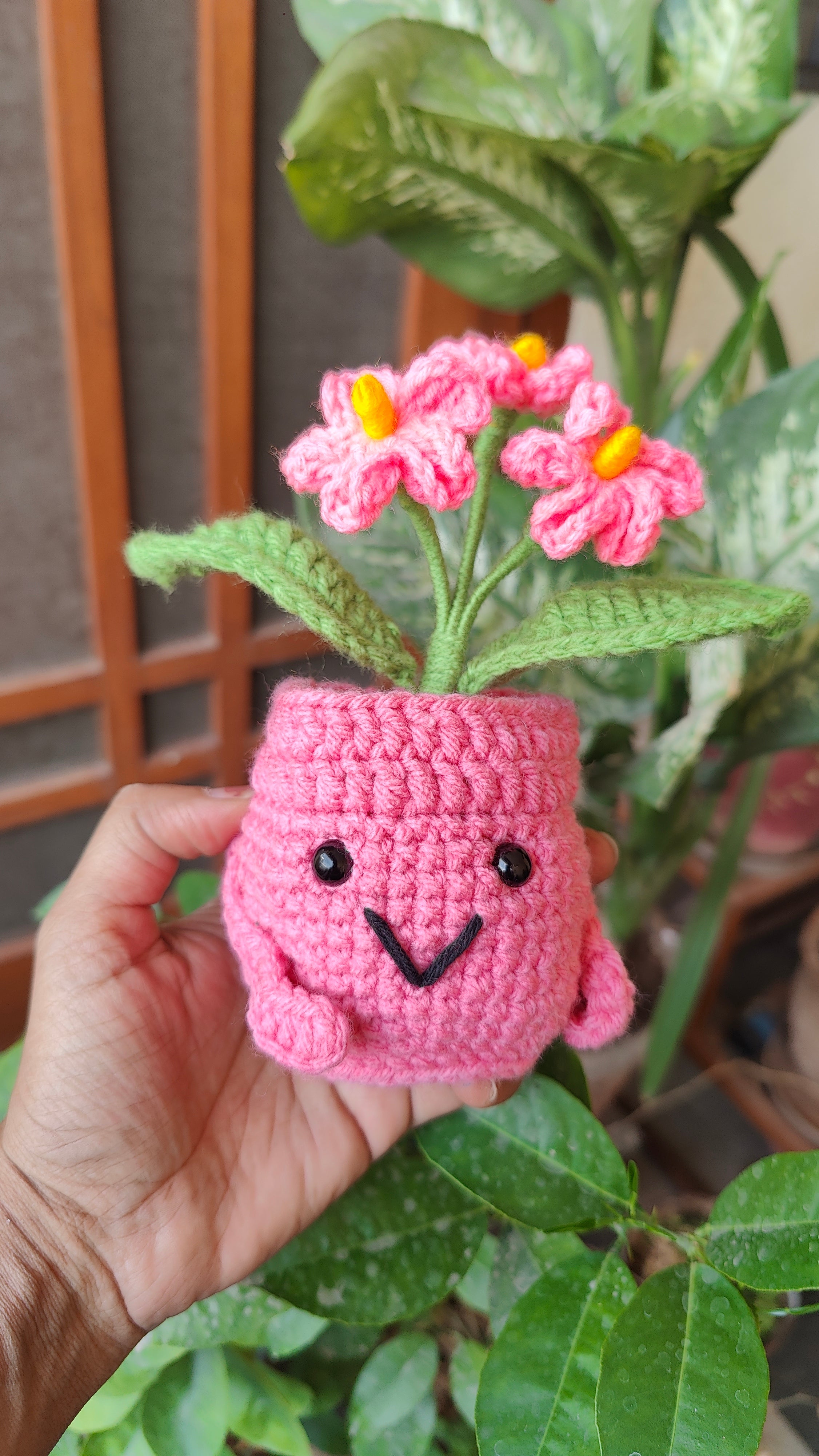 Crochet Flower Pot - Small Daisy Bunch