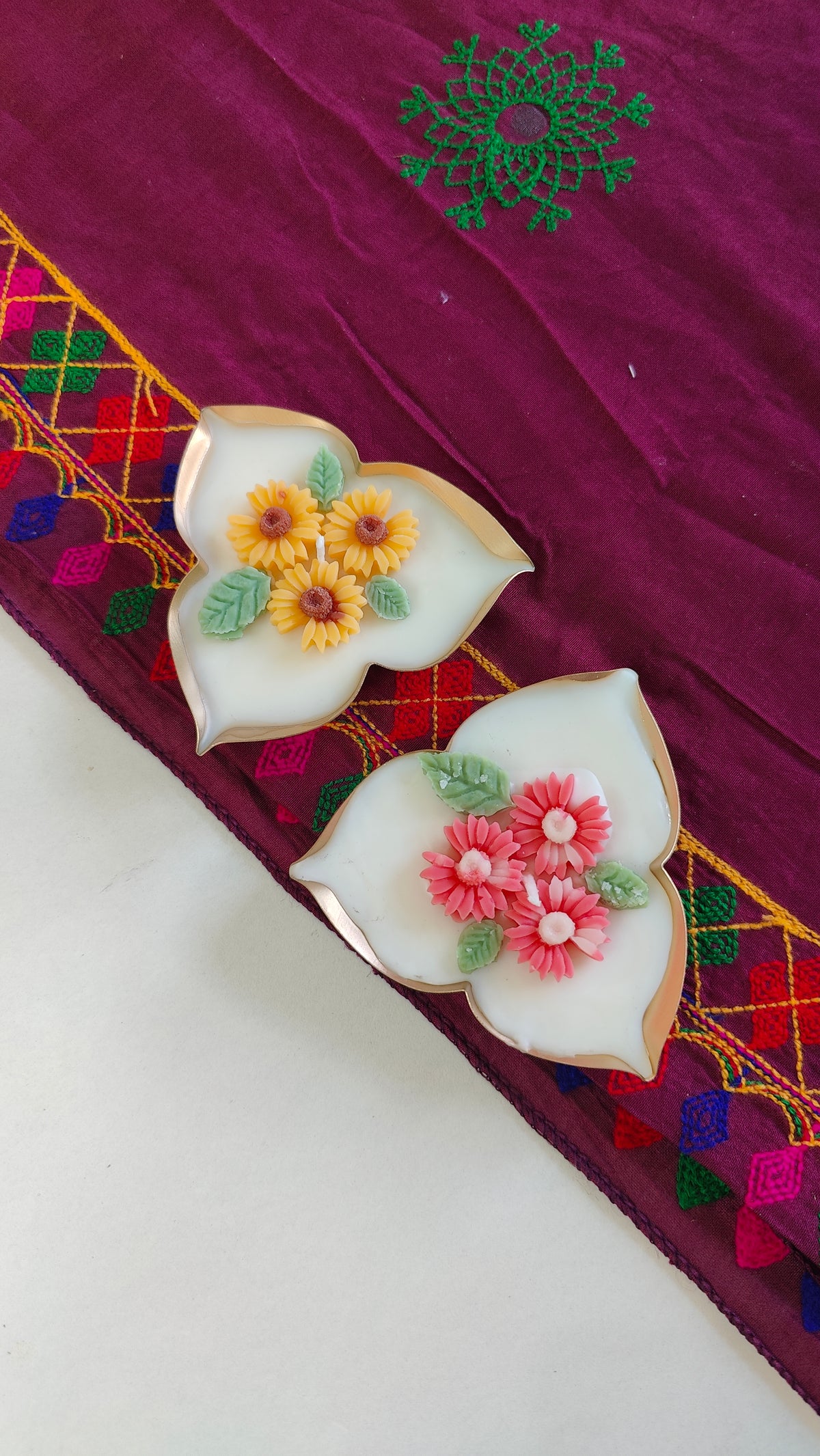 Tri-Deep Urli Candle - Mini Daisy/Sunflower Design (Set of 2) (Copy)