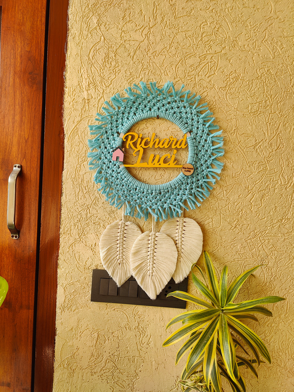 Macrame - Nameplate with Sq knot and leaves