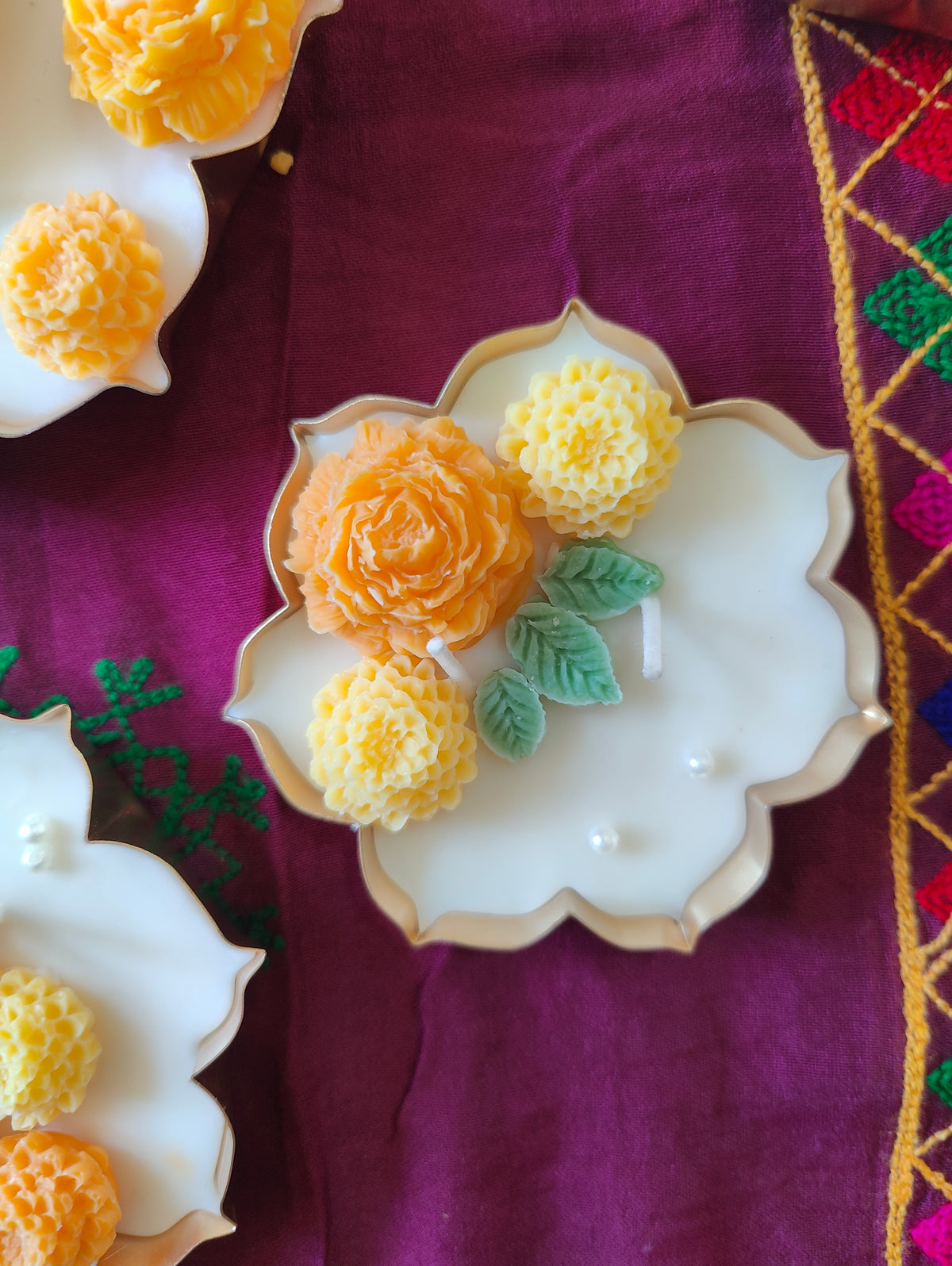 Kamal Urli Marigold Design - Small (3.5 inch) Single